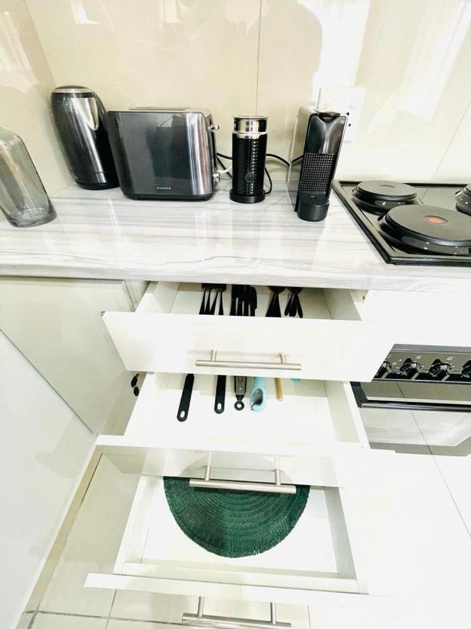 Trendy, Comfortable 1 Bedroom Apartments In 움타타 외부 사진