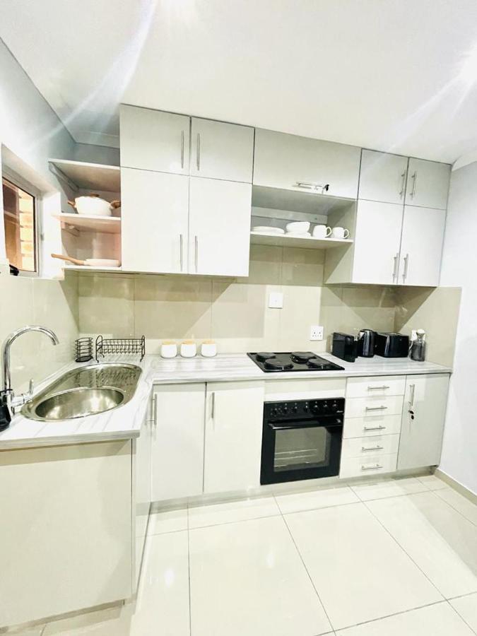 Trendy, Comfortable 1 Bedroom Apartments In 움타타 외부 사진