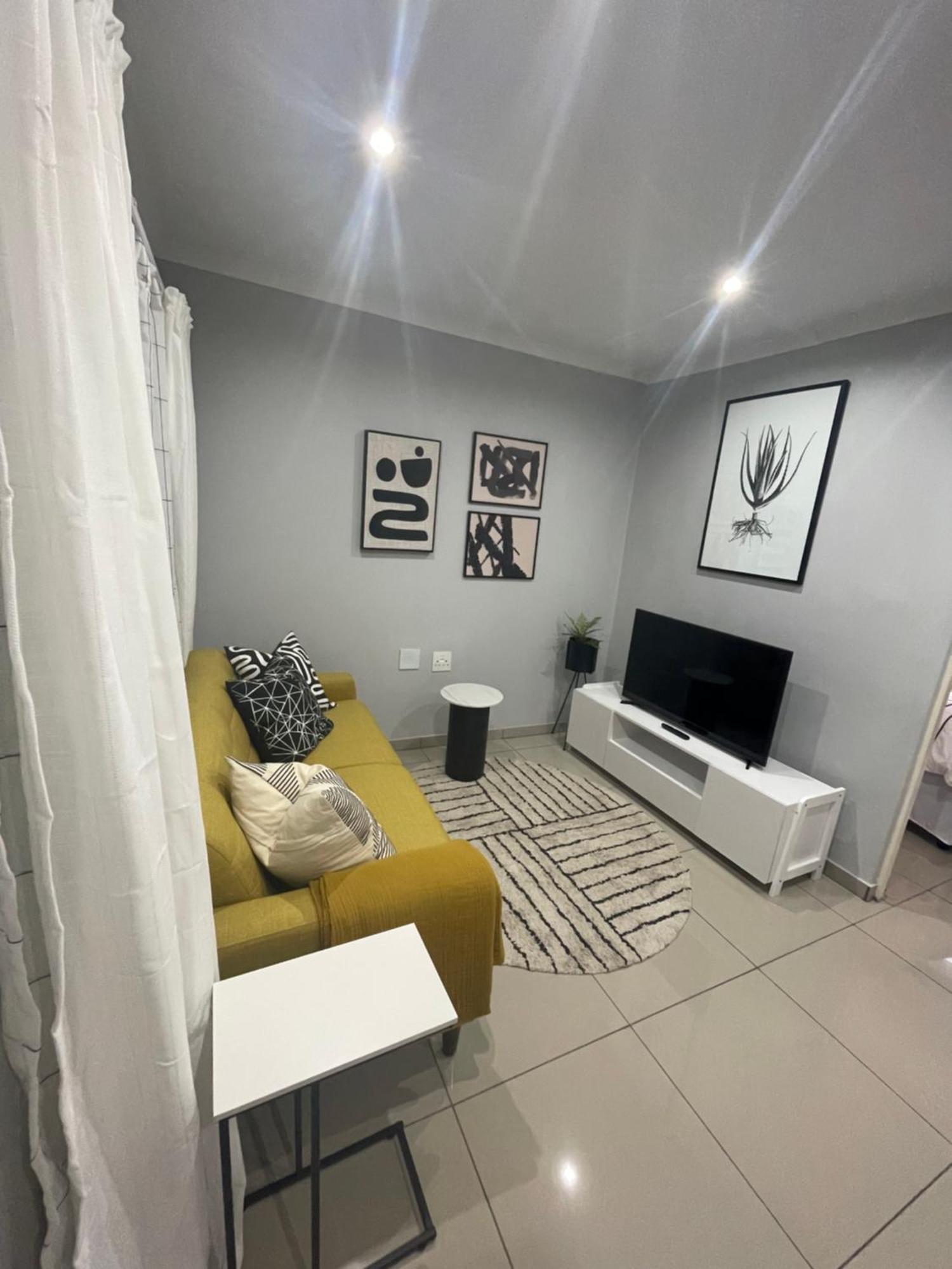 Trendy, Comfortable 1 Bedroom Apartments In 움타타 외부 사진