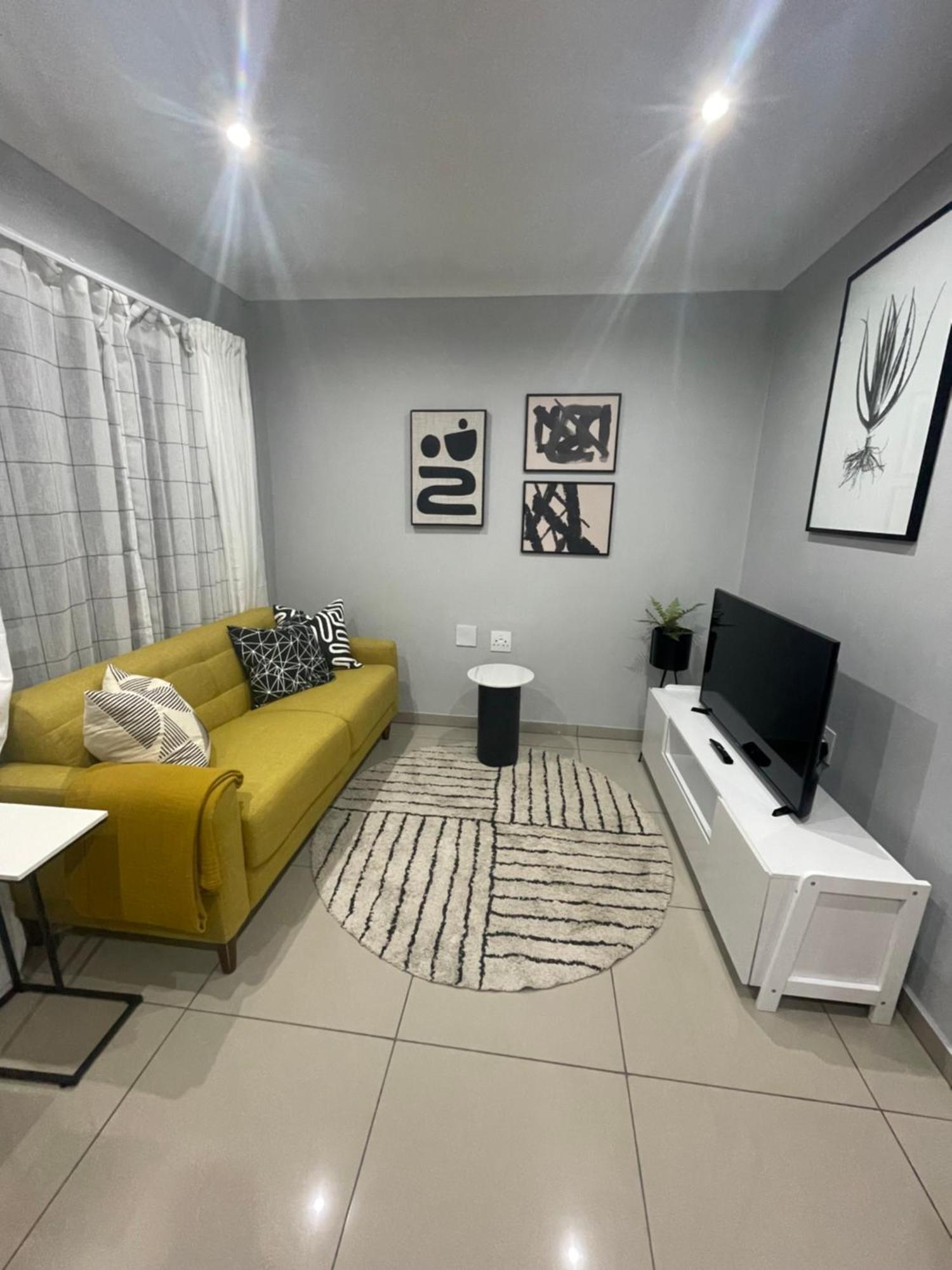 Trendy, Comfortable 1 Bedroom Apartments In 움타타 외부 사진