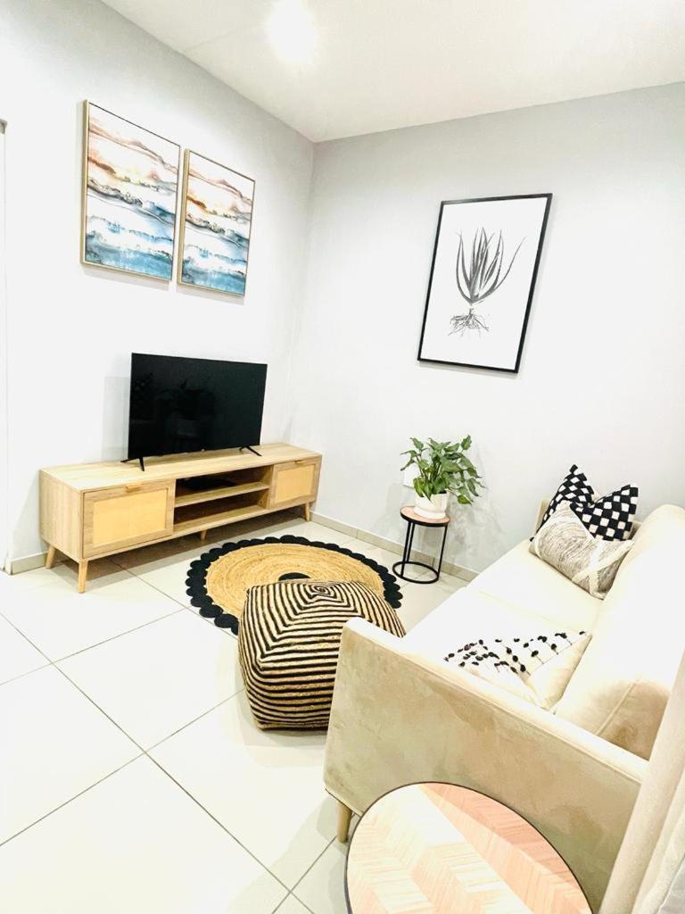 Trendy, Comfortable 1 Bedroom Apartments In 움타타 외부 사진