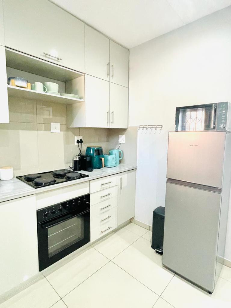 Trendy, Comfortable 1 Bedroom Apartments In 움타타 외부 사진